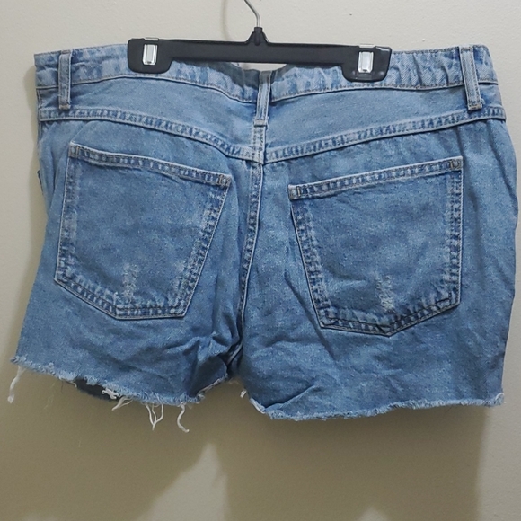 TOP SHOP - DENIM SEQUENCE SHORTS - Picture 4 of 4